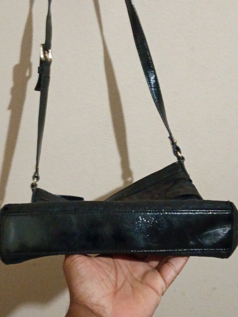 kate spade new york Black Crossbody Bag Bow Accent Gold Hardware - Picture 12 of 15